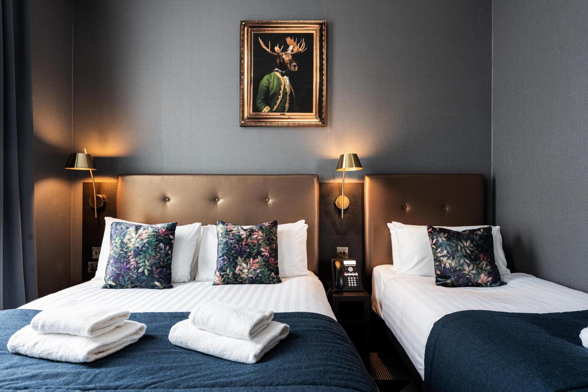 The House On Warwick Hotel London Exterior photo
